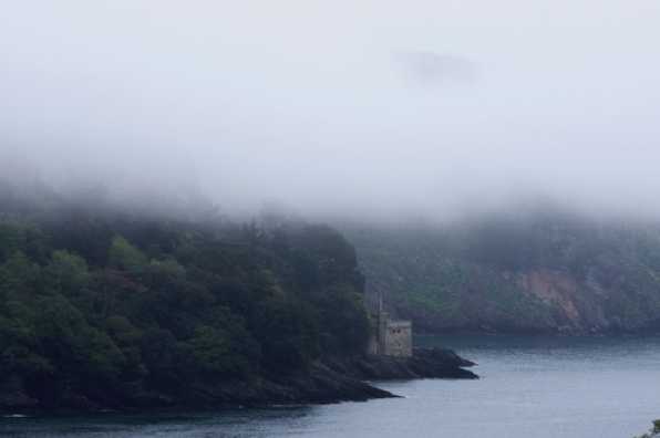 03 May 2020 - 13-58-58 
Kingswear Castle lurks underneath the cloud /mist.
-----------------------
Kingswear in a mist